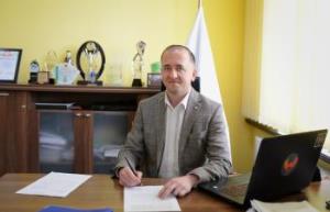 Czas odłożyć politykę 
