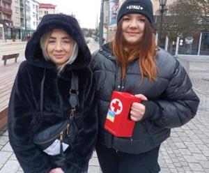 MŁODZI WOLONTARIUSZE DLA UKRAINY