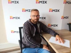 Nasi kierowcy i motorniczowie zawiozą bezpiecznie pasażerów do celu!